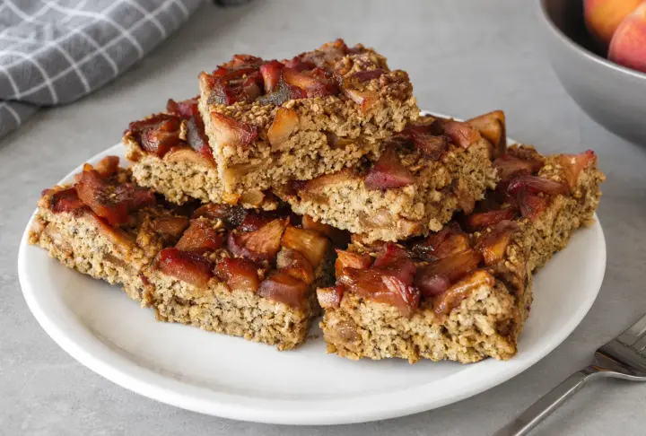 Peach Oat Snack Bars